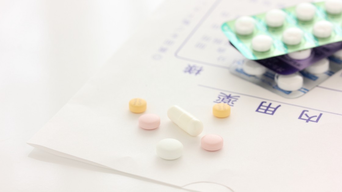 処方箋から取り出した薬